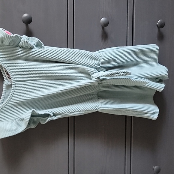 2 Rompers - Picture 2 of 8